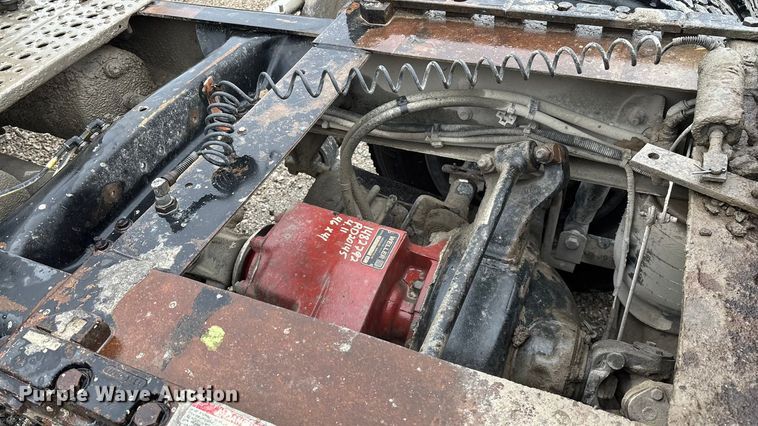 image for item EN5744 2007 Freightliner Columbia semi truck