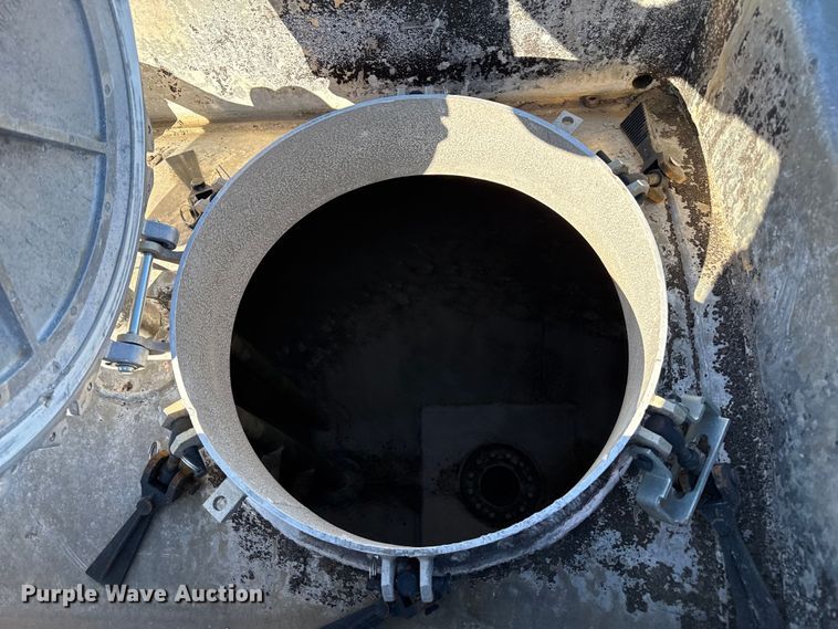 image for item EP2756 1987 Trailmaster Tanks, Inc. tank trailer