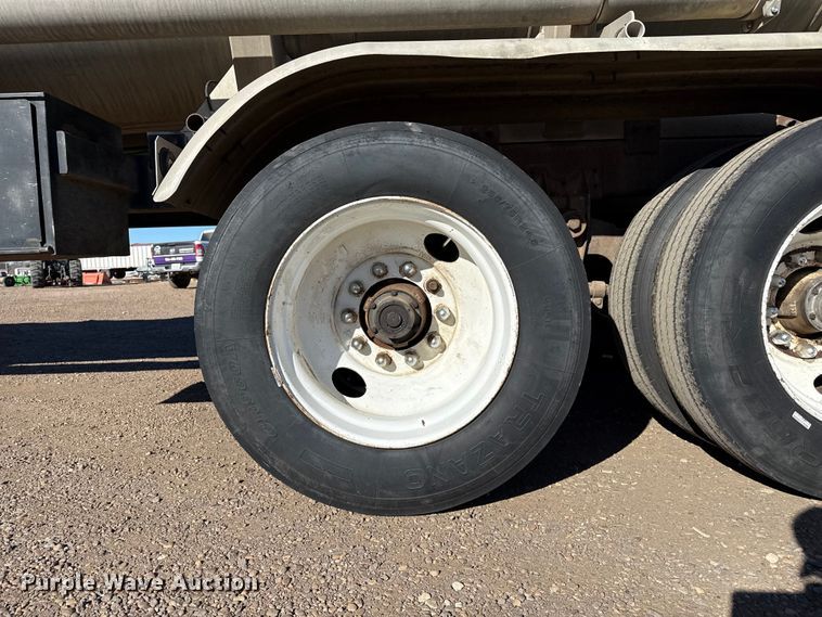 image for item EP2756 1987 Trailmaster Tanks, Inc. tank trailer