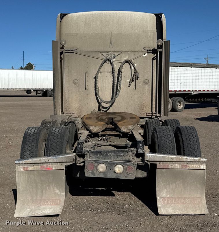 image for item EP2763 2012 Kenworth T660 semi truck