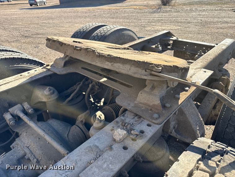 image for item EP2763 2012 Kenworth T660 semi truck