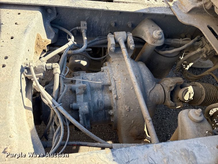 image for item EP2763 2012 Kenworth T660 semi truck