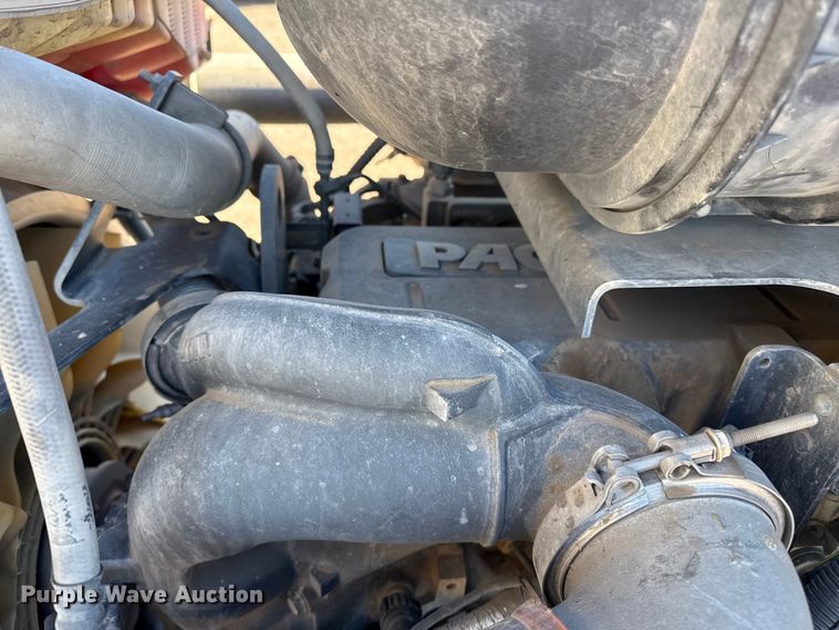 image for item EP2763 2012 Kenworth T660 semi truck