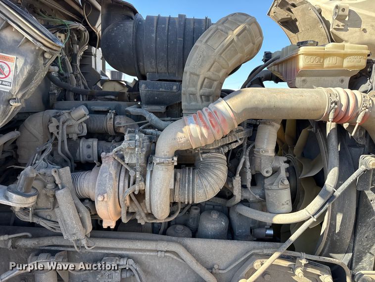 image for item EP2763 2012 Kenworth T660 semi truck