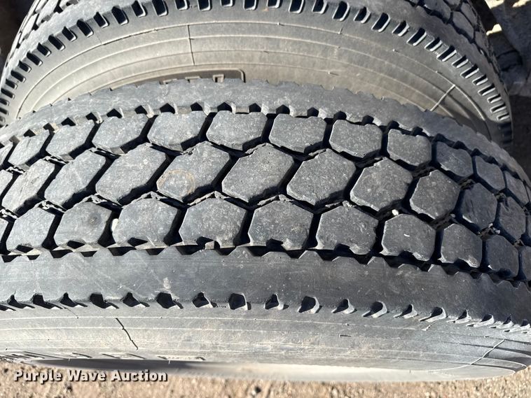 image for item EP2763 2012 Kenworth T660 semi truck