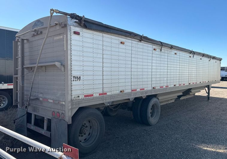 image for item EP2764 2009 Timpte grain trailer