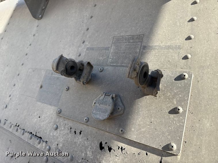 image for item EP2764 2009 Timpte grain trailer