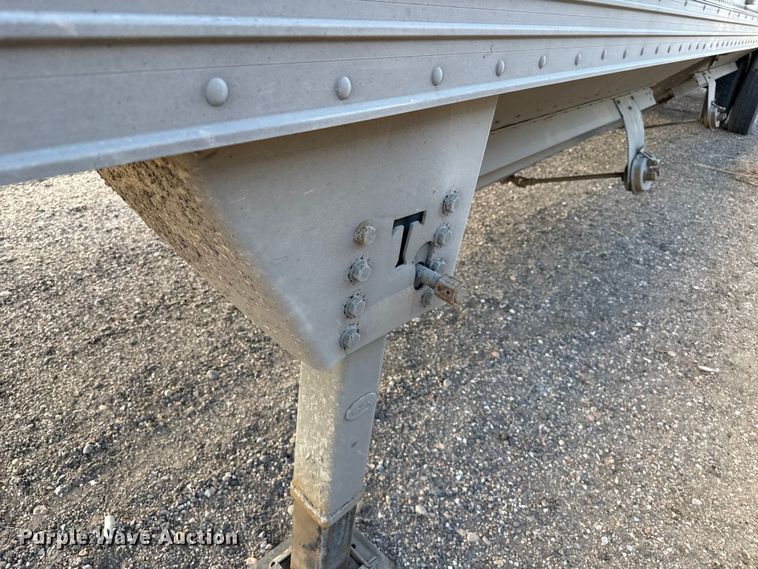image for item EP2764 2009 Timpte grain trailer