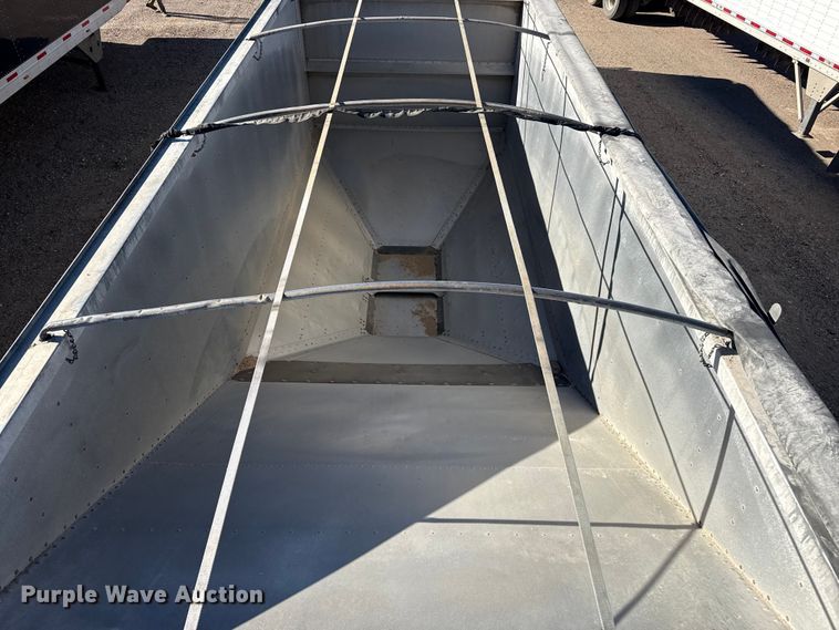 image for item EP2764 2009 Timpte grain trailer