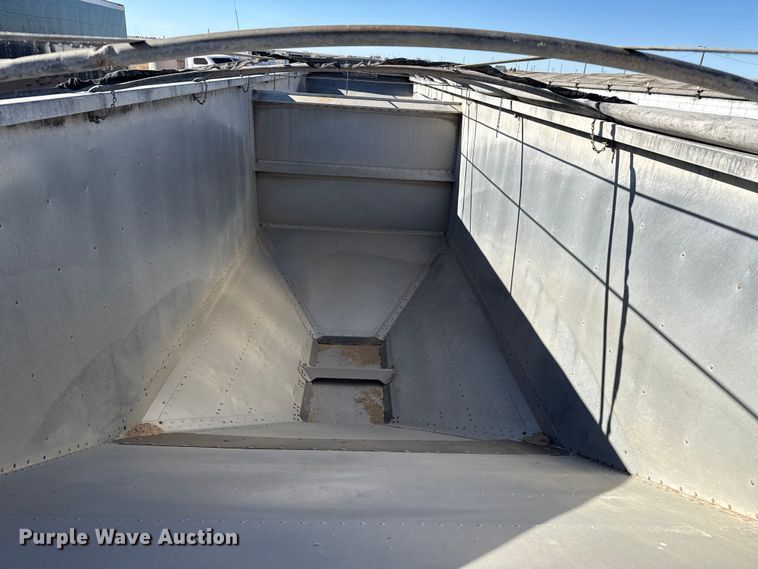 image for item EP2764 2009 Timpte grain trailer