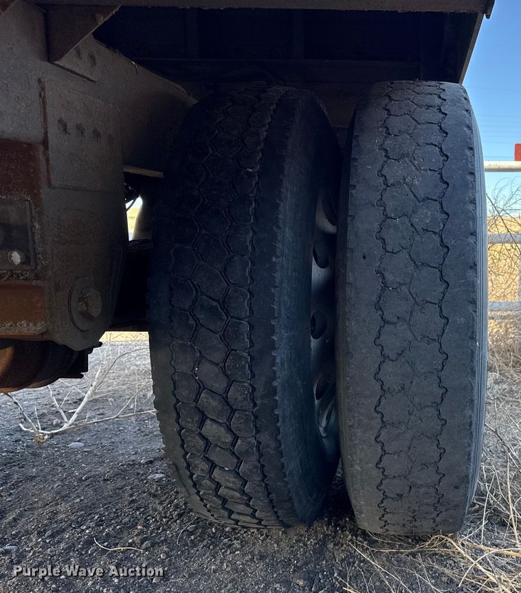 image for item EP2764 2009 Timpte grain trailer