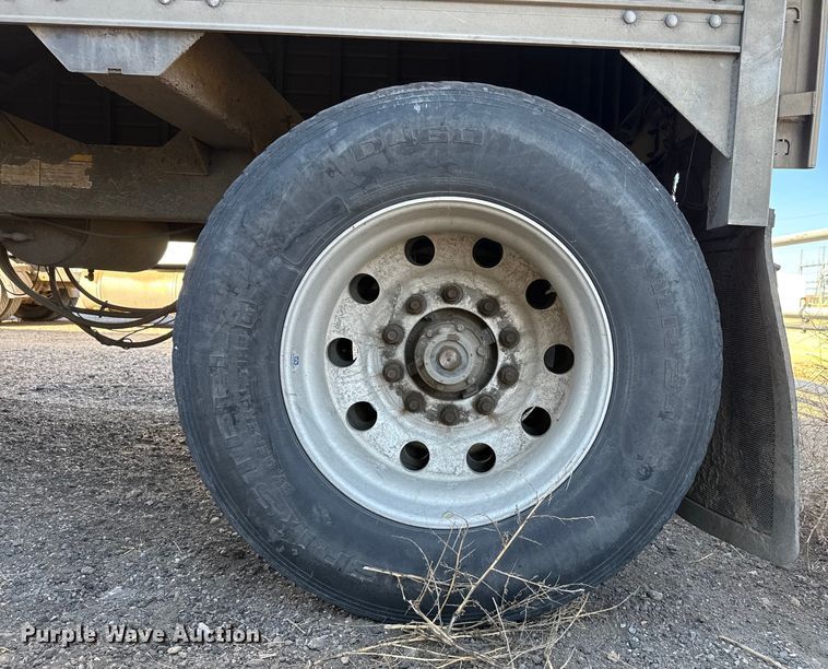 image for item EP2764 2009 Timpte grain trailer