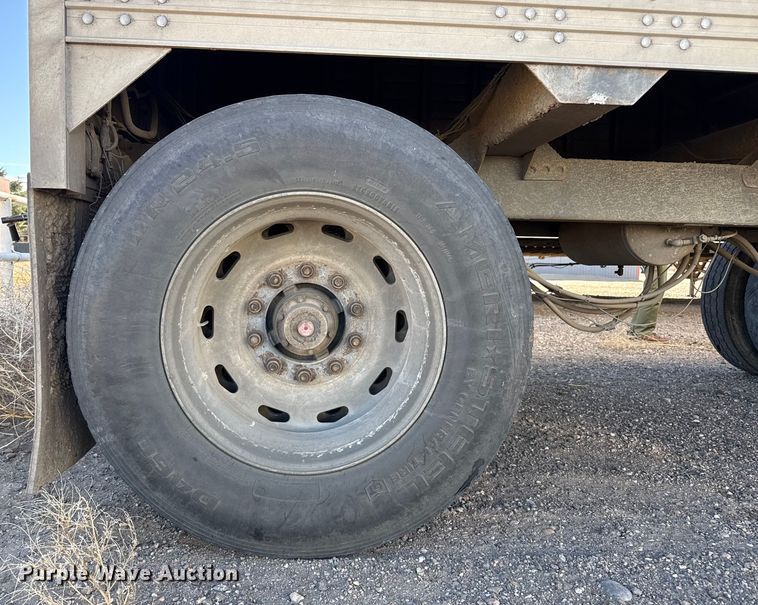 image for item EP2764 2009 Timpte grain trailer