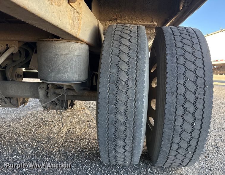 image for item EP2764 2009 Timpte grain trailer