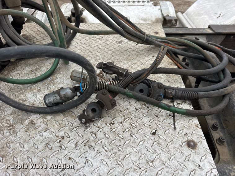 image for item ER0300 1994 Mack CH613 semi truck