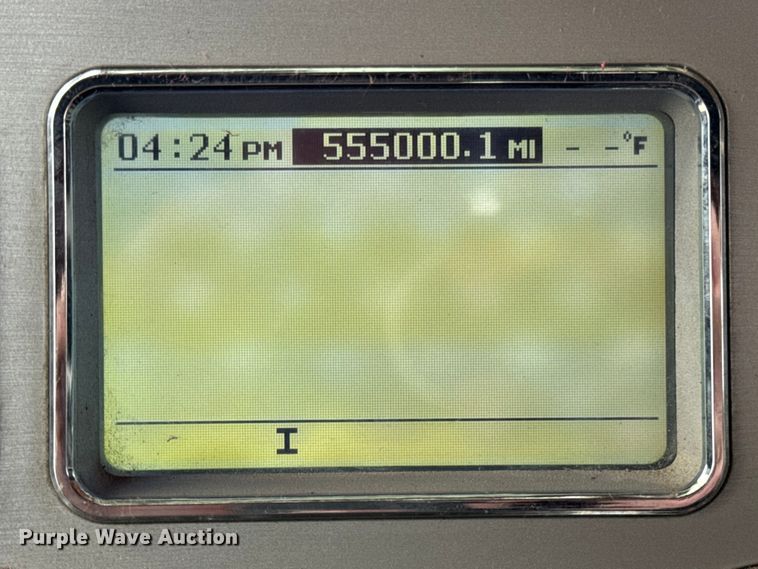 image for item ER0390 2012 Mack TD713  semi truck