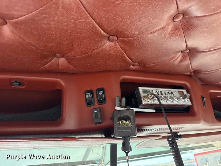 image for item ER0390 2012 Mack TD713  semi truck