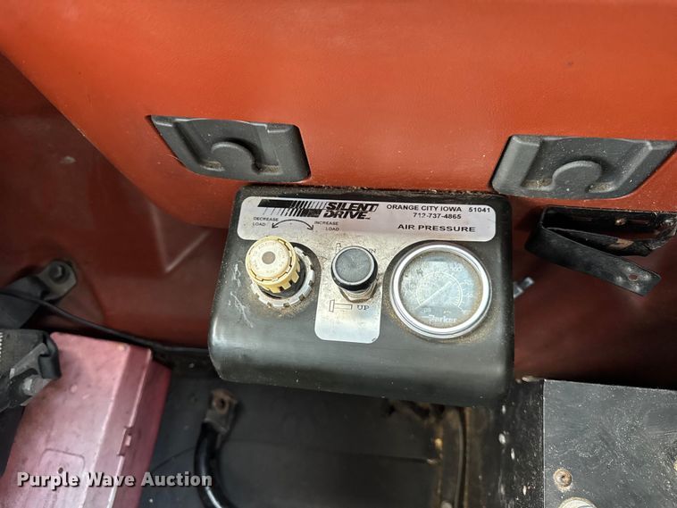 image for item ER0390 2012 Mack TD713  semi truck