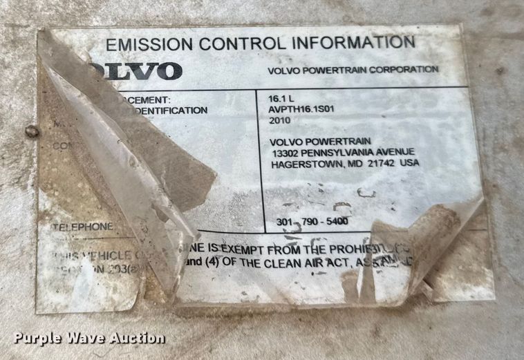 image for item ER0390 2012 Mack TD713  semi truck