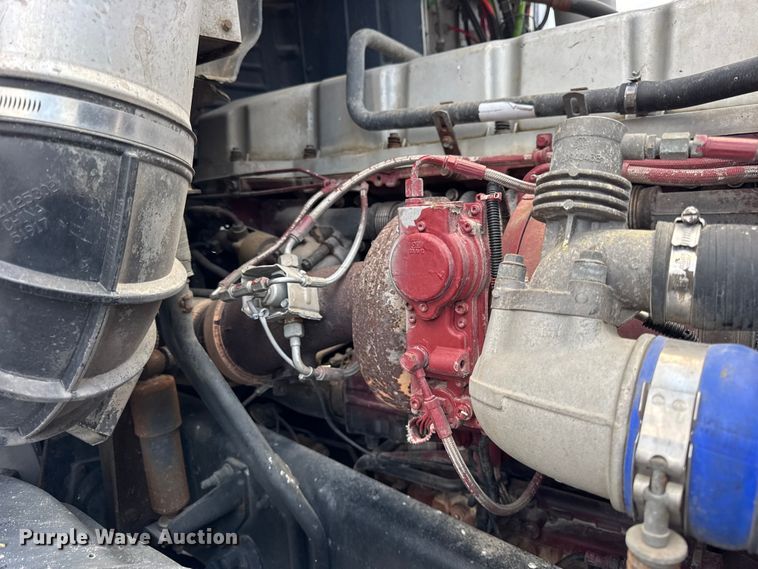 image for item ER0390 2012 Mack TD713  semi truck