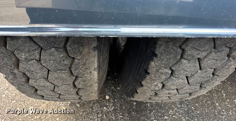 image for item ER0390 2012 Mack TD713  semi truck