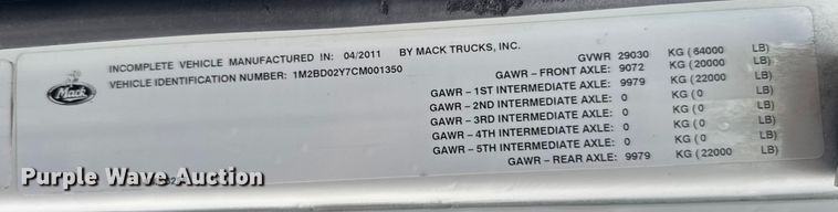 image for item ER0390 2012 Mack TD713  semi truck