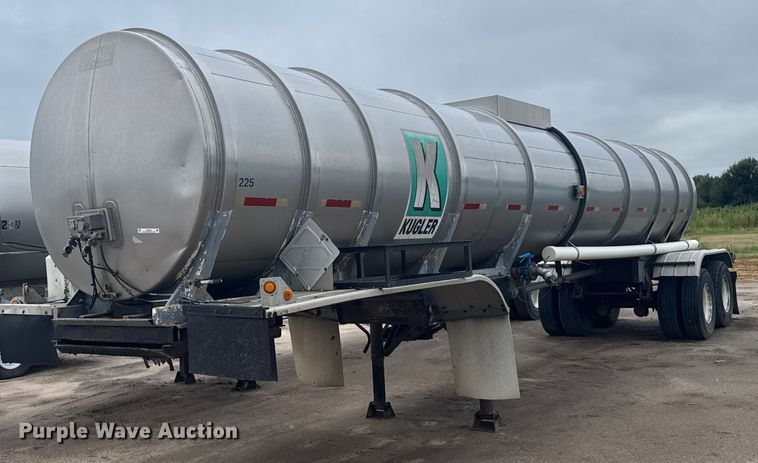image for item ER2304 1974 Polar tank trailer