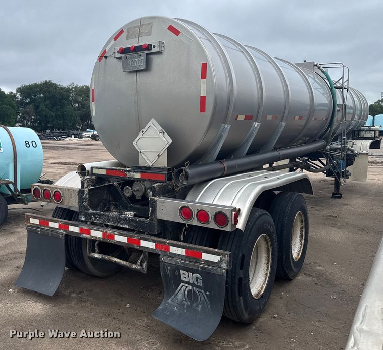 image for item ER2304 1974 Polar tank trailer