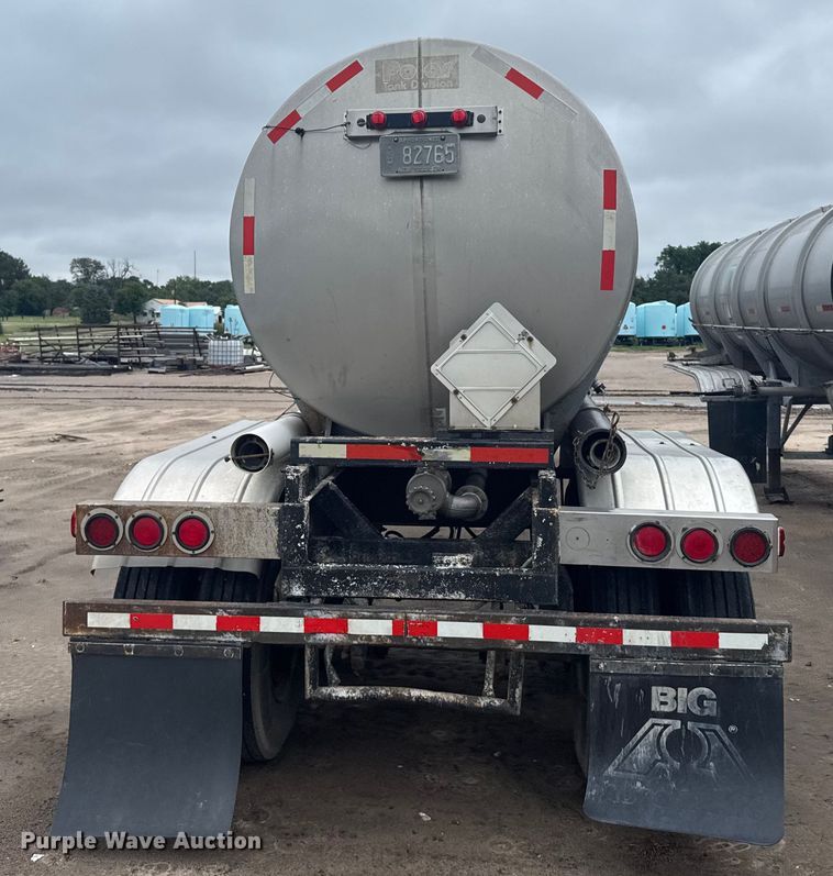 image for item ER2304 1974 Polar tank trailer