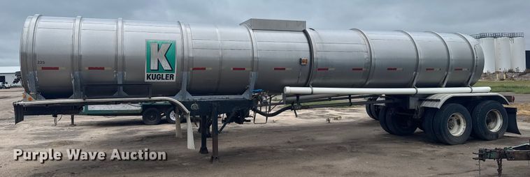 image for item ER2304 1974 Polar tank trailer