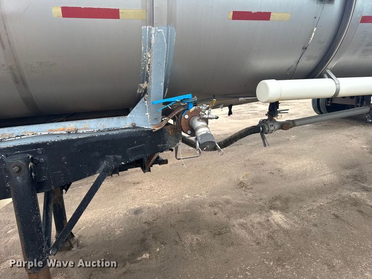 image for item ER2304 1974 Polar tank trailer