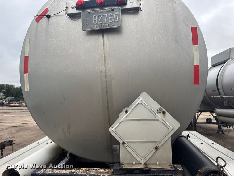 image for item ER2304 1974 Polar tank trailer