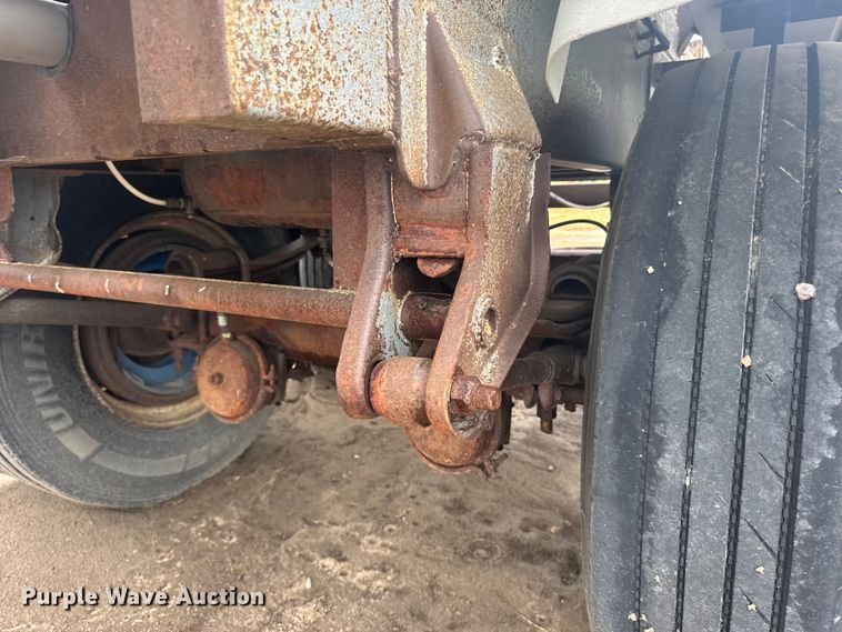 image for item ER2304 1974 Polar tank trailer