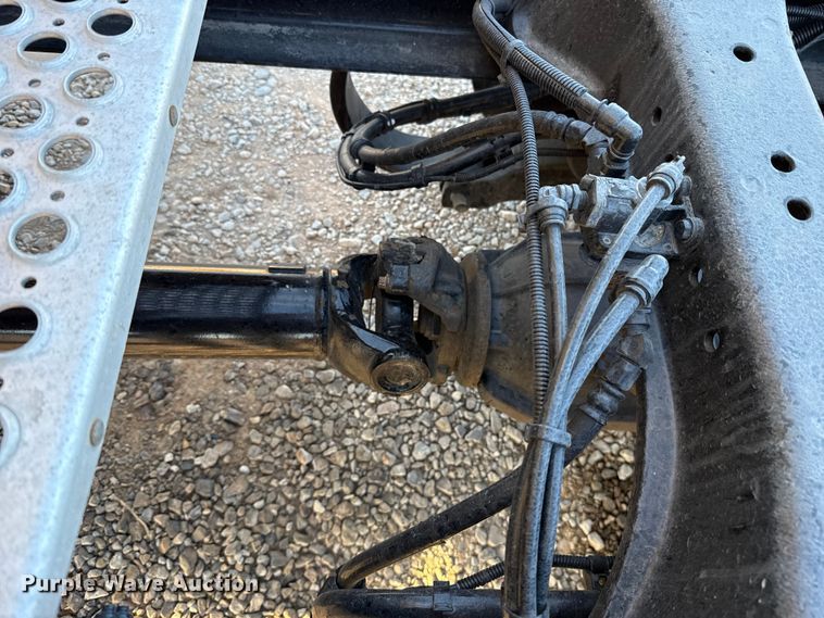 image for item ES5598 2022 Kenworth T680 semi truck