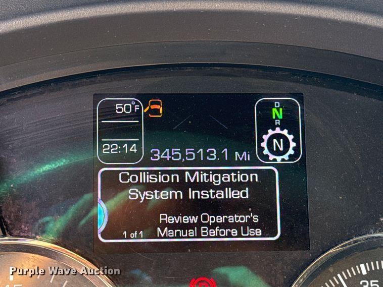 image for item ES5598 2022 Kenworth T680 semi truck