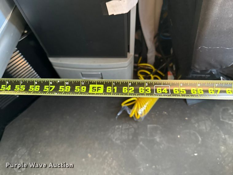 image for item ES5598 2022 Kenworth T680 semi truck