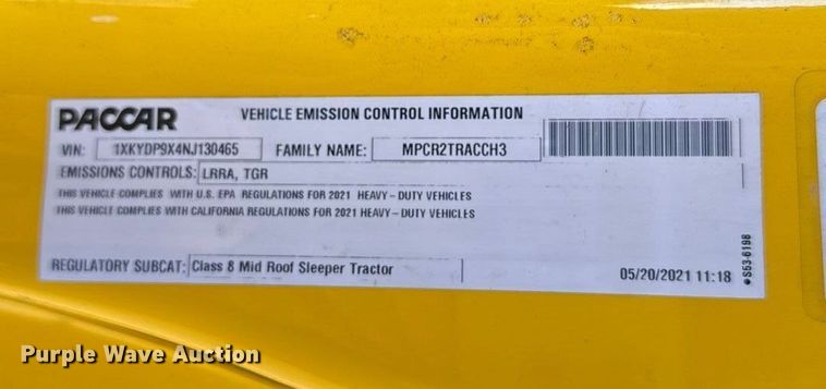 image for item ES5598 2022 Kenworth T680 semi truck