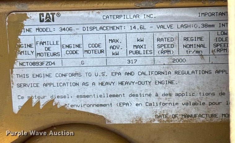 image for item ES5661 1992 Peterbilt 377 semi truck