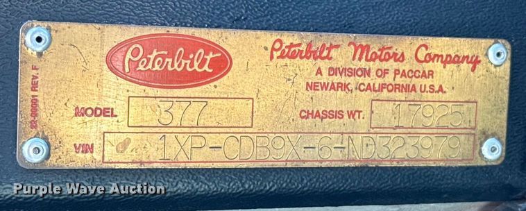 image for item ES5661 1992 Peterbilt 377 semi truck
