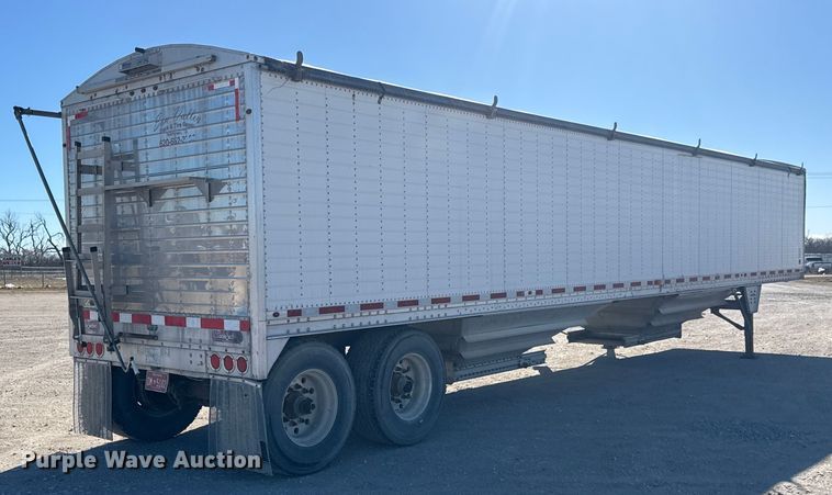 image for item ET4123 2013 Wilson DWH-551 grain trailer