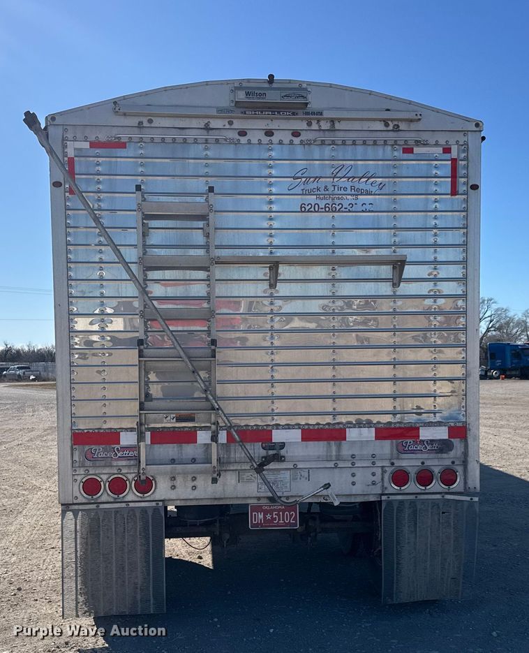 image for item ET4123 2013 Wilson DWH-551 grain trailer