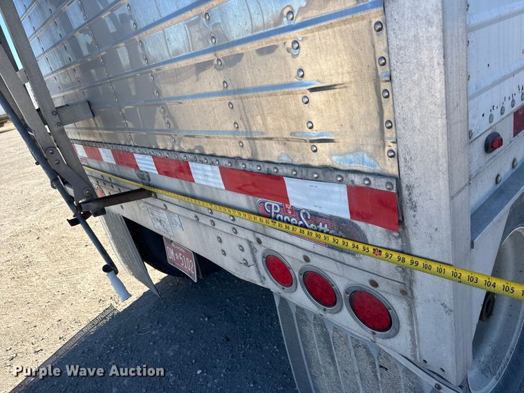 image for item ET4123 2013 Wilson DWH-551 grain trailer