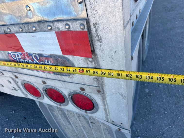 image for item ET4123 2013 Wilson DWH-551 grain trailer