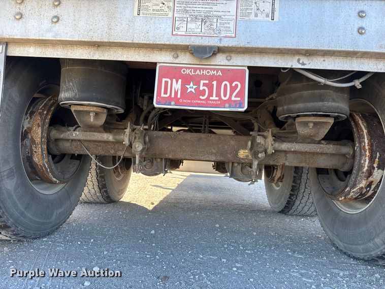 image for item ET4123 2013 Wilson DWH-551 grain trailer