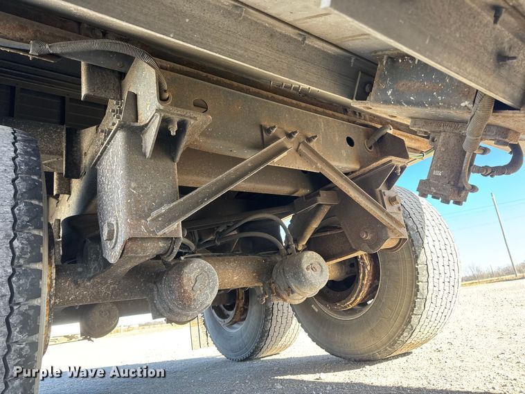 image for item ET4123 2013 Wilson DWH-551 grain trailer