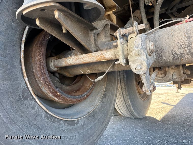 image for item ET4125 2016 Wilson DWH-551 grain trailer