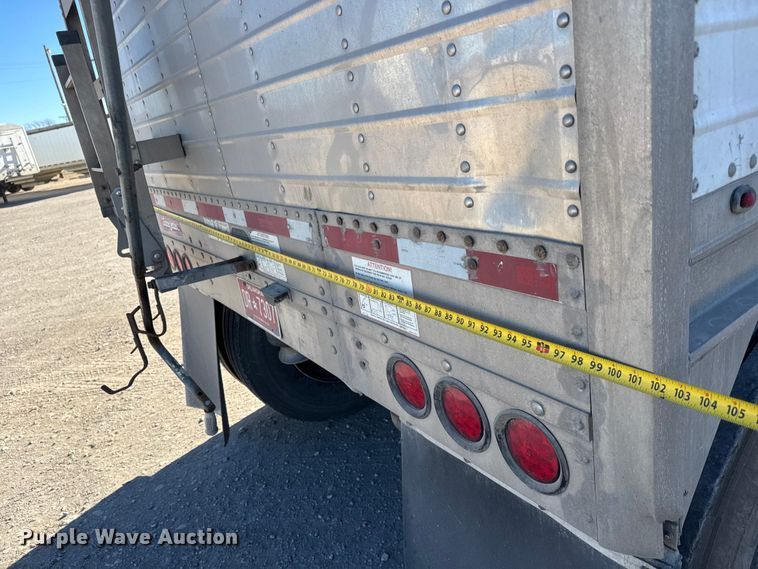 image for item ET4125 2016 Wilson DWH-551 grain trailer