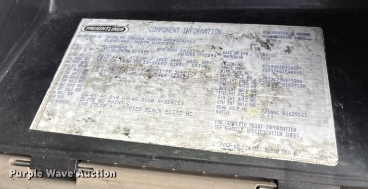 image for item ET7483 2016 Freightliner Cascadia semi truck