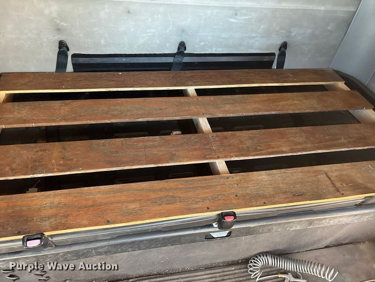 image for item ET7485 2005 Freightliner Columbia semi truck