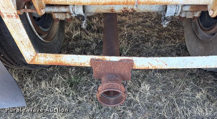 image for item ET7486 1975 Fruehauf pneumatic dry bulk trailer